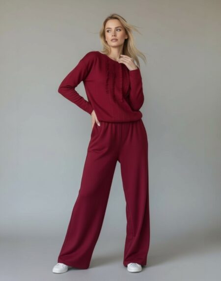 bordo laisvalaikio kostiumas moterims