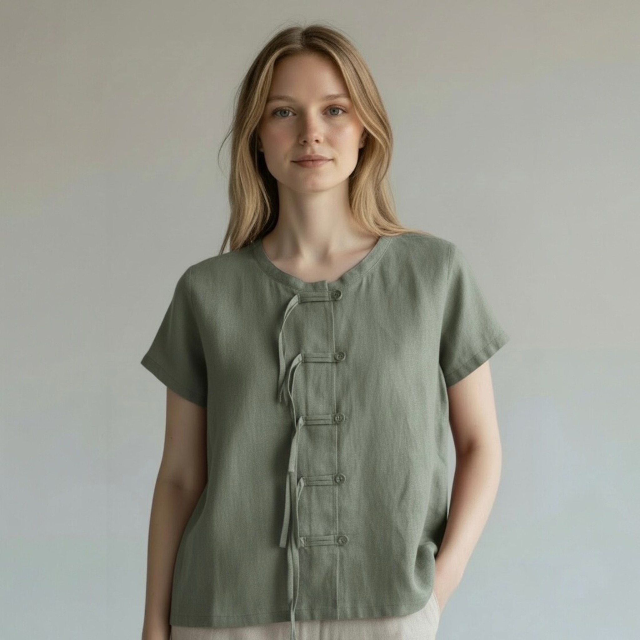 susagstoma lininė palaidinė trumpomis rankovėmis