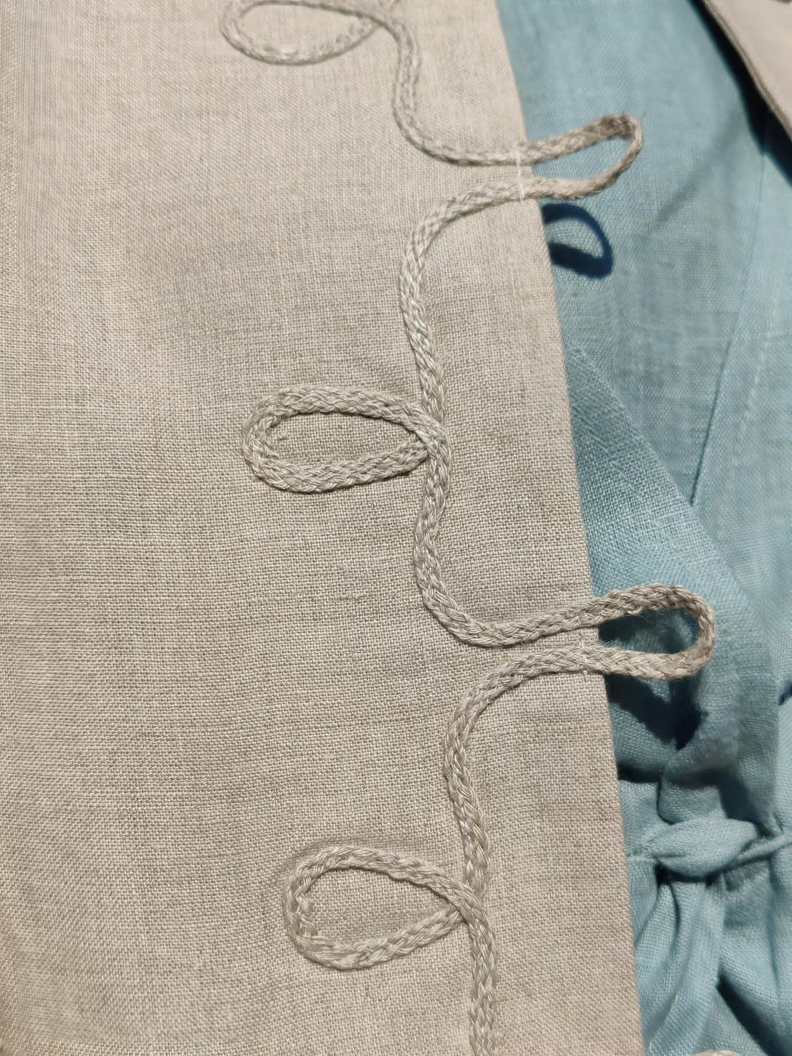 Susegamas, lengvas lininis švarkelis - Image 2